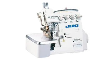 Máquina overlock industrial JUKI MO-6743DA-1D640H de alta velocidad con cabezal semiseco, 3 agujas y puntada de seguridad para telas medianas y pesadas (ancho de sobrehilado de 3,2 mm)