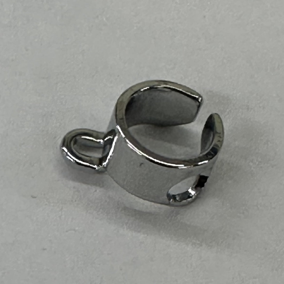 JUKI 40024124 Needle Bar Thread Guide, photo 1 of 5