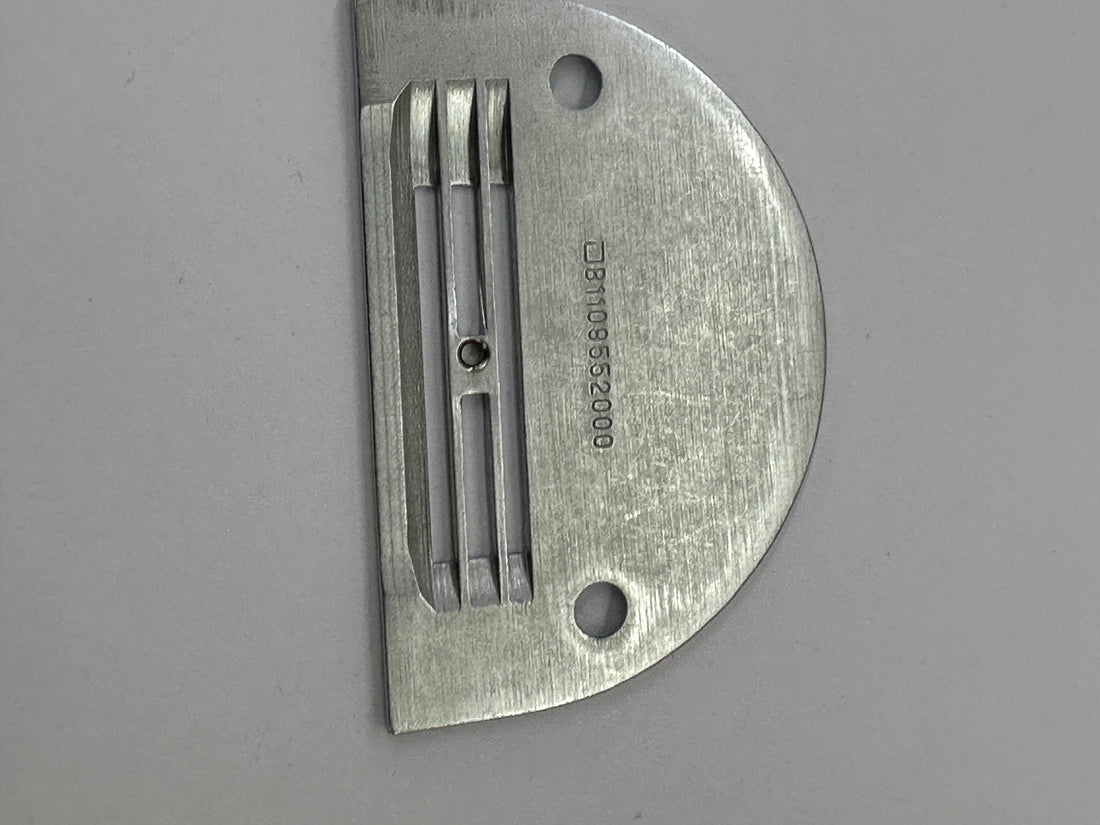 JUKI B1109552000 Throat Plate, photo 1 of 7